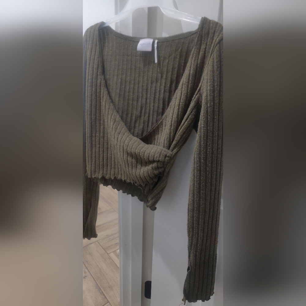 Green Urban wrap shirt
